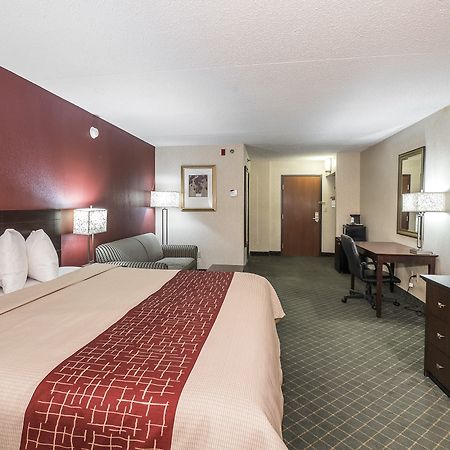 Red Roof Inn Hartford- New Britain Eksteriør billede