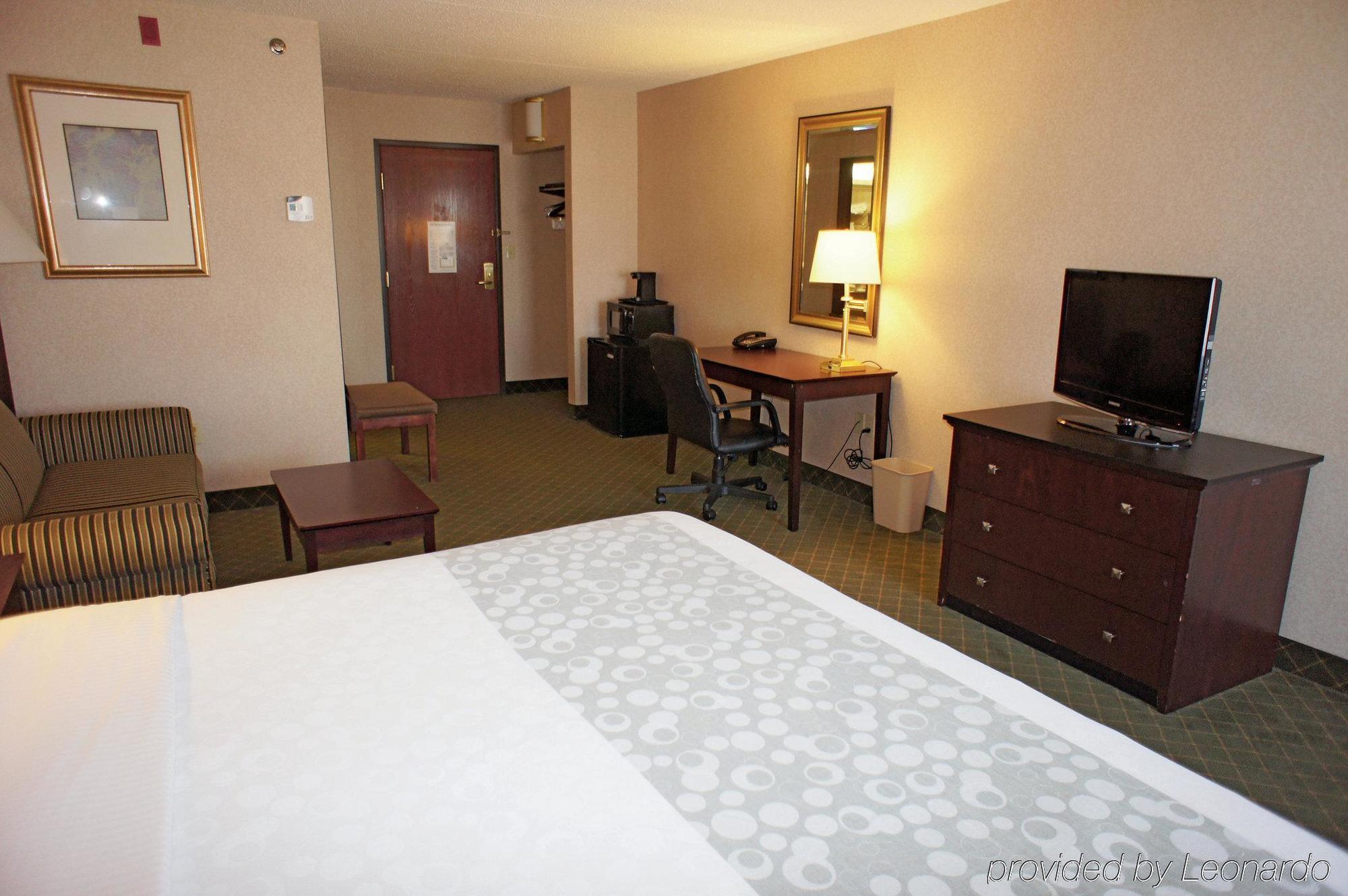 Red Roof Inn Hartford- New Britain Eksteriør billede